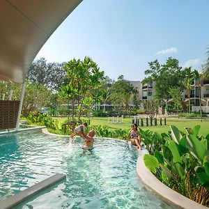 Le Meridien Phuket Mai Khao Beach Resort